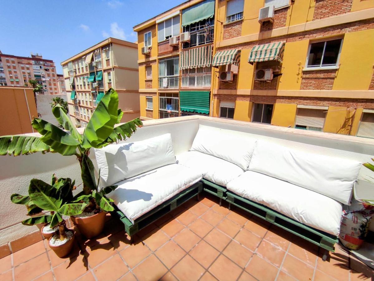 Manuela Nogales Apartments! Малага Екстериор снимка