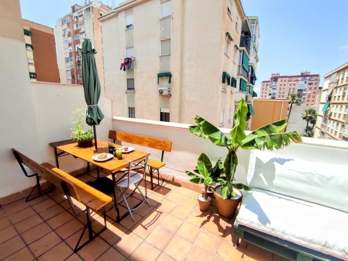 Manuela Nogales Apartments! Малага Екстериор снимка