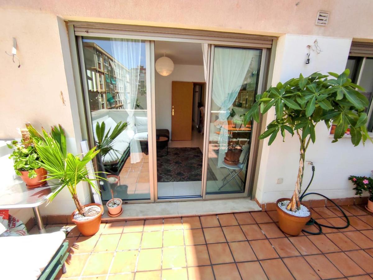 Manuela Nogales Apartments! Малага Екстериор снимка