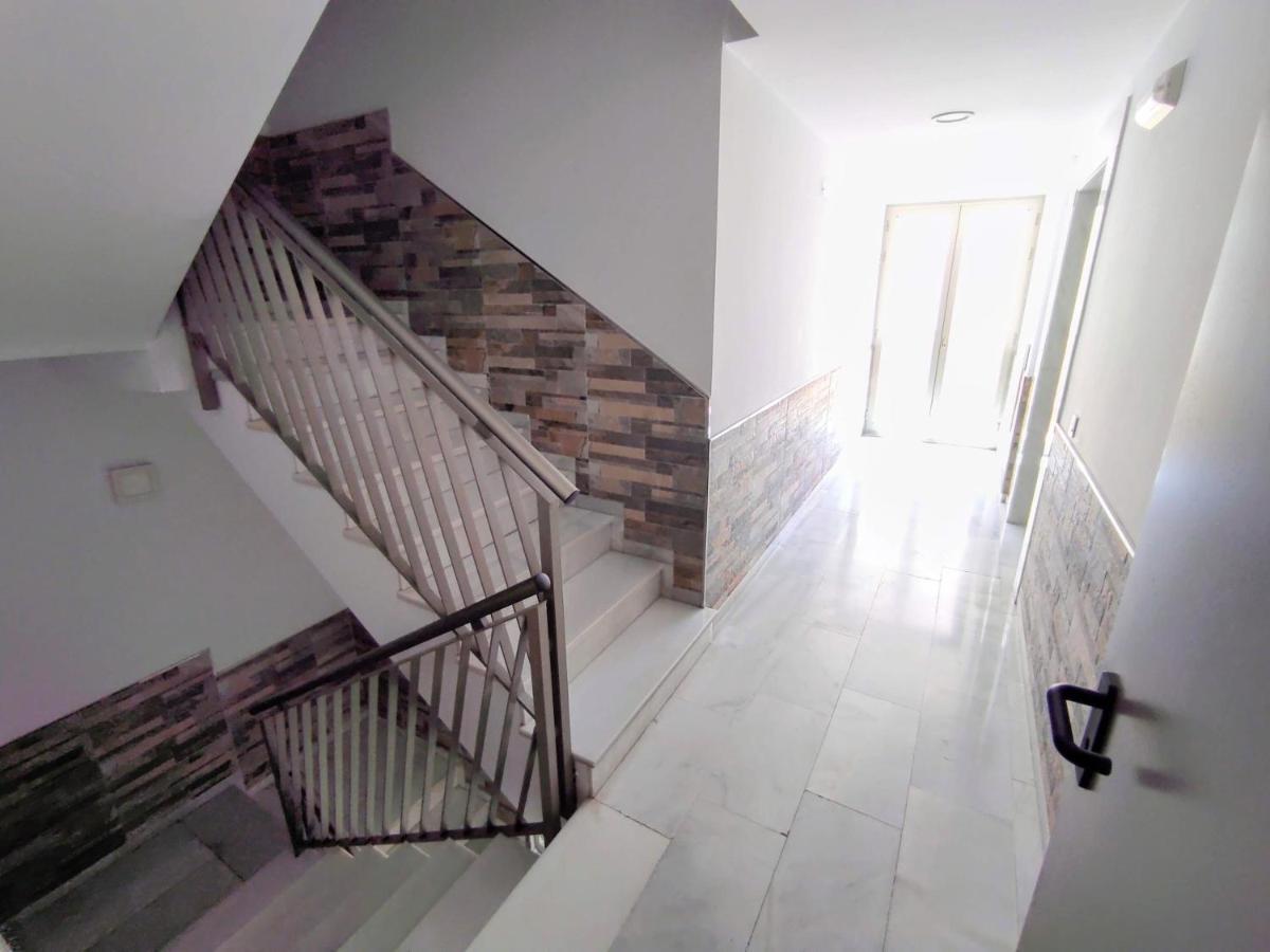 Manuela Nogales Apartments! Малага Екстериор снимка