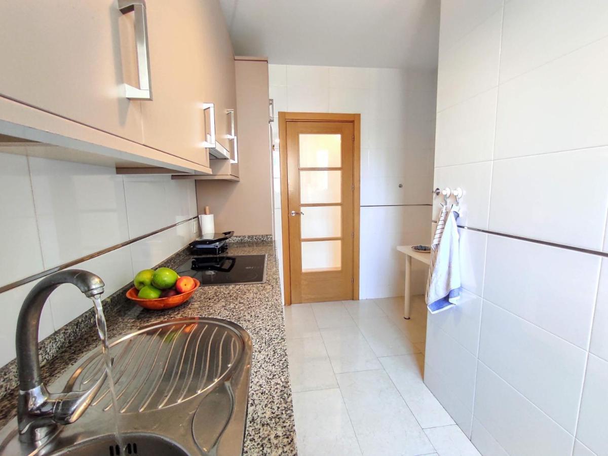 Manuela Nogales Apartments! Малага Екстериор снимка