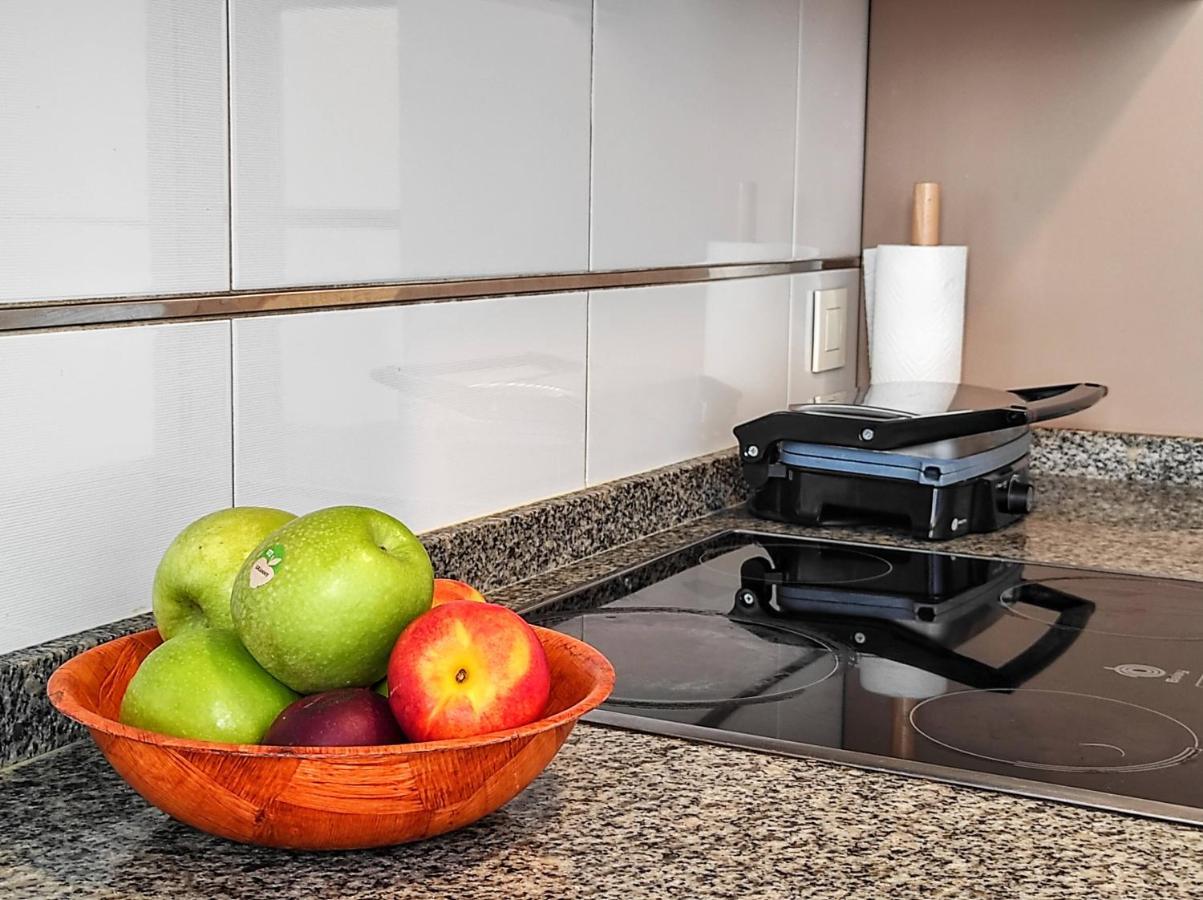 Manuela Nogales Apartments! Малага Екстериор снимка