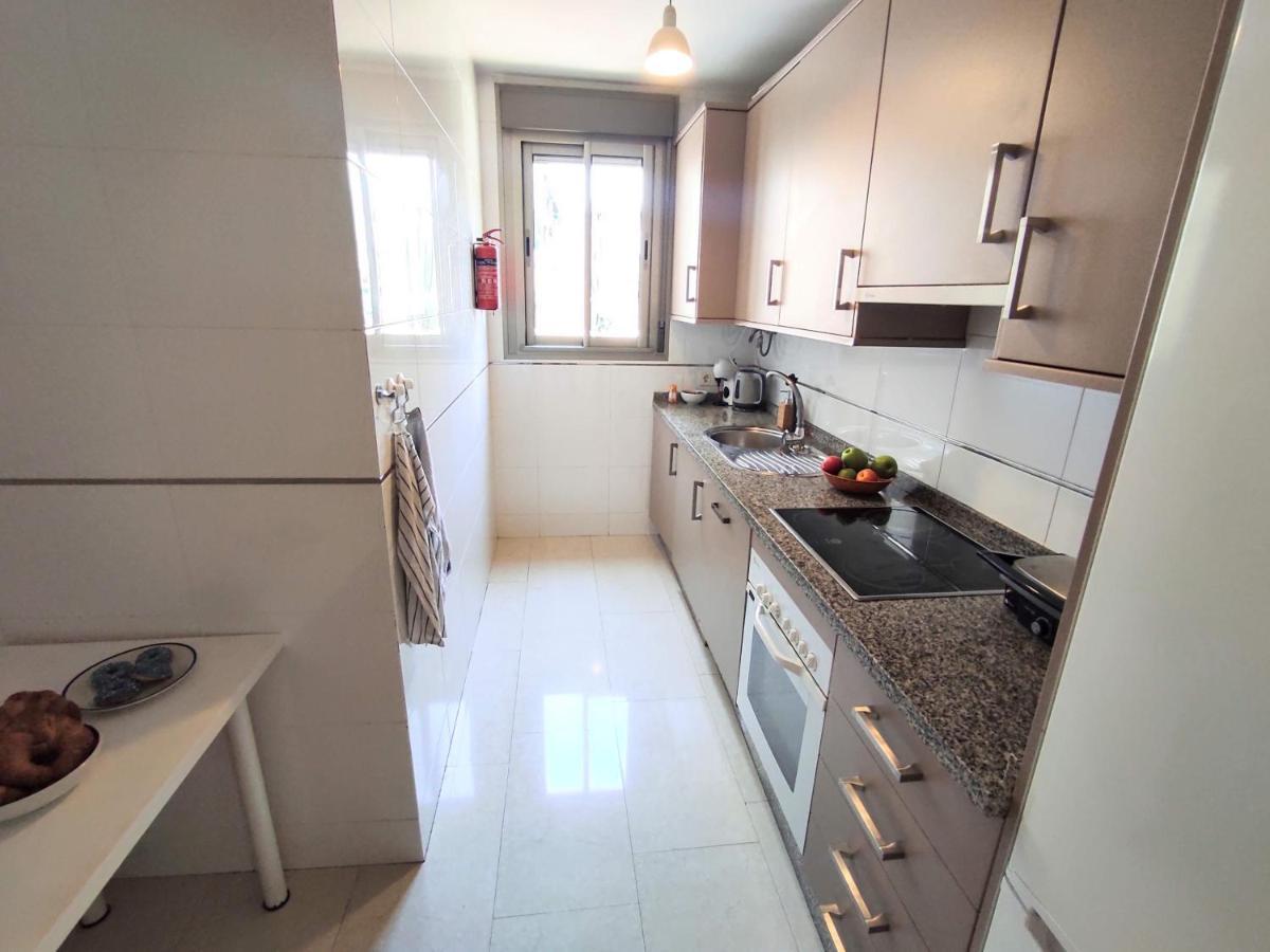 Manuela Nogales Apartments! Малага Екстериор снимка