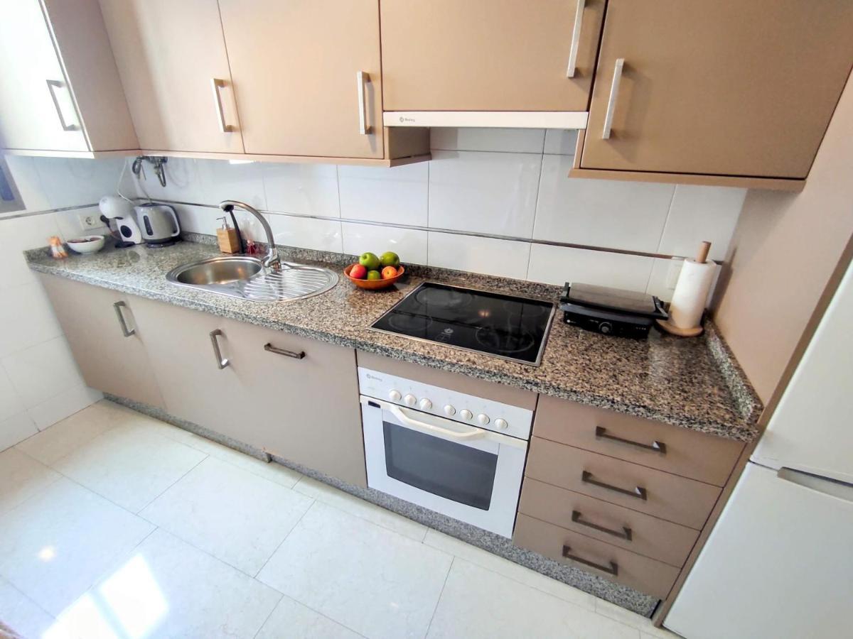 Manuela Nogales Apartments! Малага Екстериор снимка